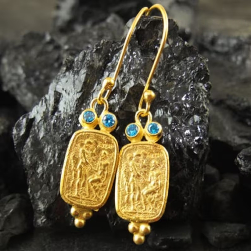Ethnic Fashion Wear For Women - Orecchini Pendenti Vintage con Zirconi Blu