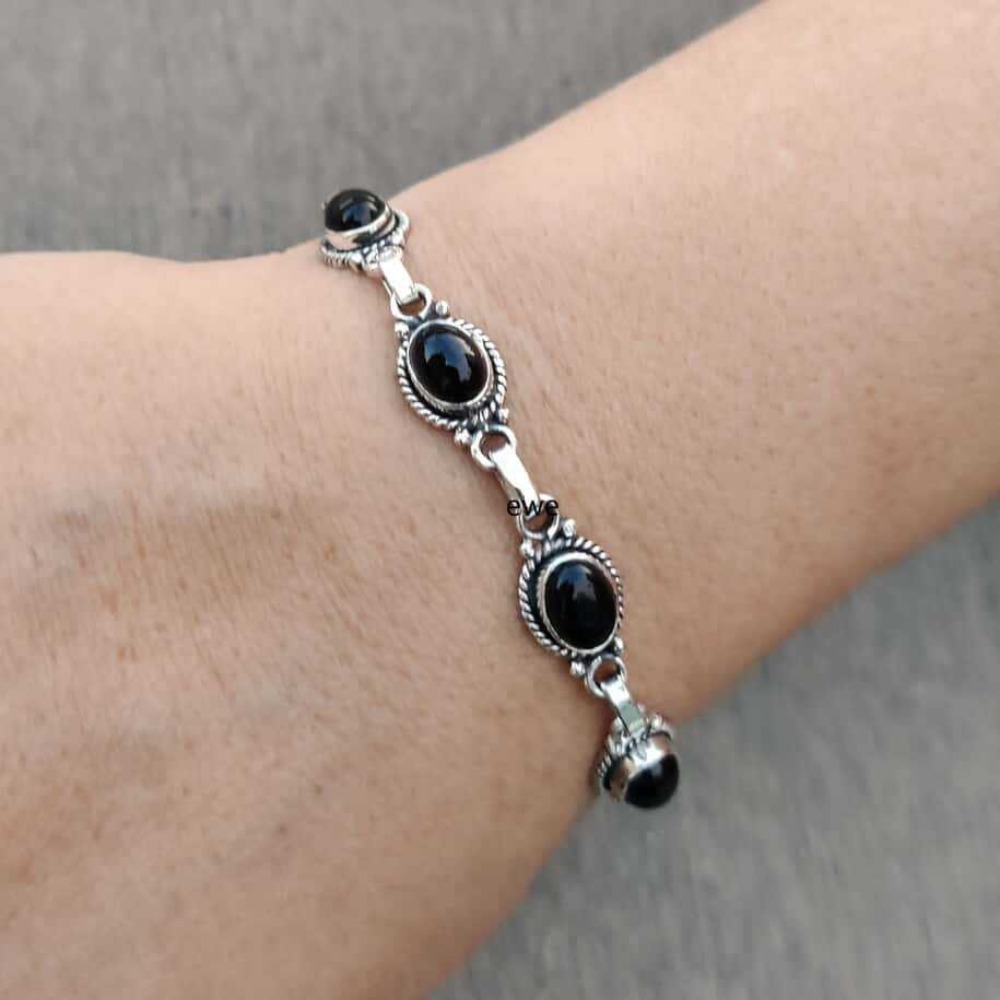 Ethnic Fashion Wear For Women - Bracciali Gotici Bohemien in Argento con
