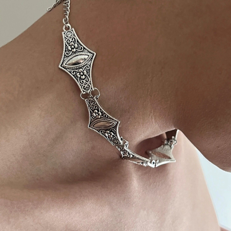 Collana Choker Hip Hop Punk Bo - Fashion Show Ethnic Wear recensione e prezzo