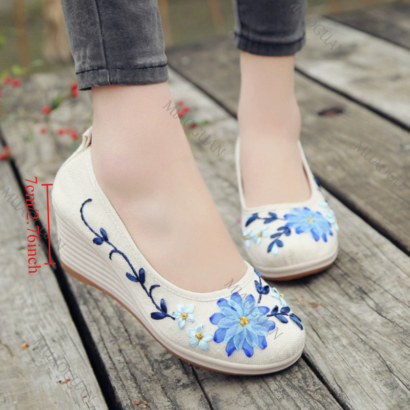 Scarpe con Zeppa Ricamate da D - Ethnic Fashion In recensione e prezzo