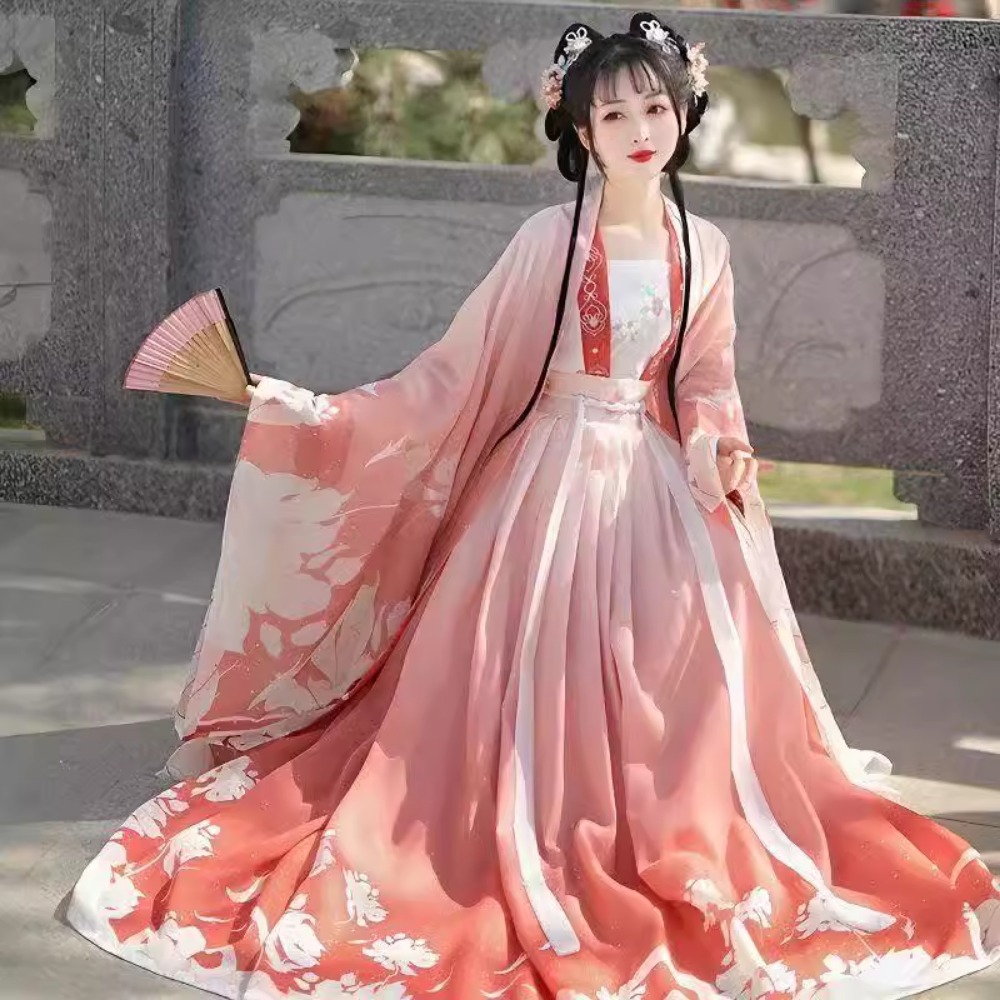 Abiti di moda in stile etnico  - Fashion Show Ethnic Wear recensione e prezzo